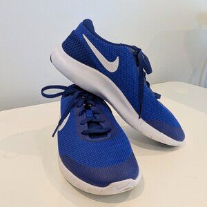 NIKE SNEAKERS -FLEX EXPERIENCE RN7 - BLUE & WHITE -WOMANS SIZE 6 -
